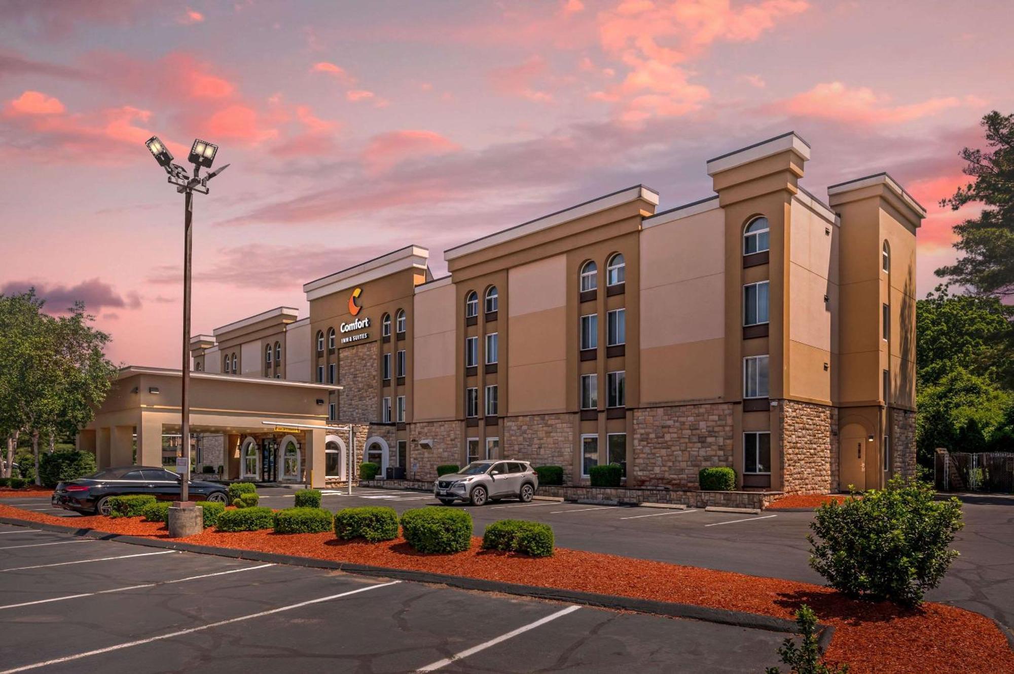 Comfort Inn & Suites East Hartford - Hartford Exterior foto